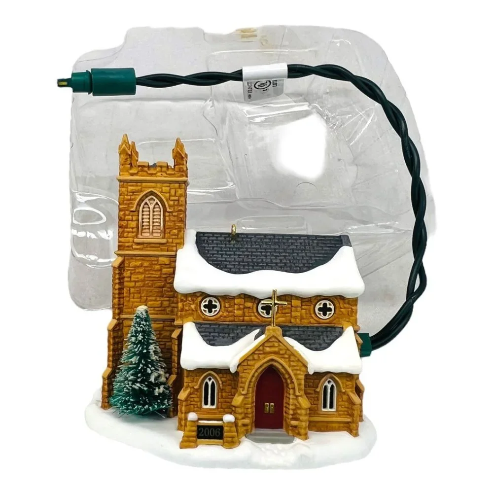 Hallmark Keepsake Candlelight Services Old Stone Church Light Feature Ornament